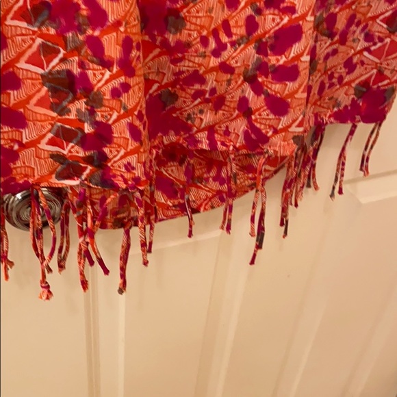 Billabong Cropped Tank - Picture 2 of 7